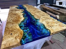 36 Zoll x 24 Zoll Blue Epoxy River Couchtisch – maßgefertigter Live Edge Holz...