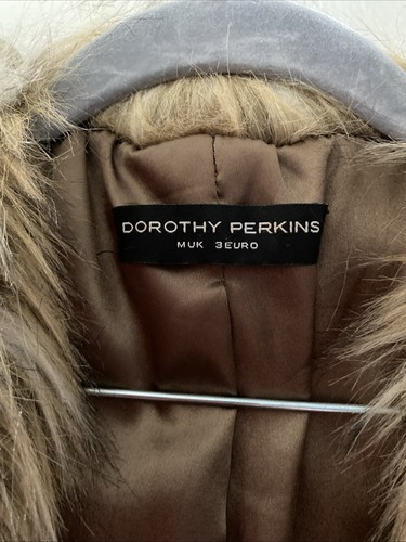 Dorothy Perkins Faux Fur Gillet | Size M UK | Sleeveless Brown Cream Body Warmer - Picture 3 of 10