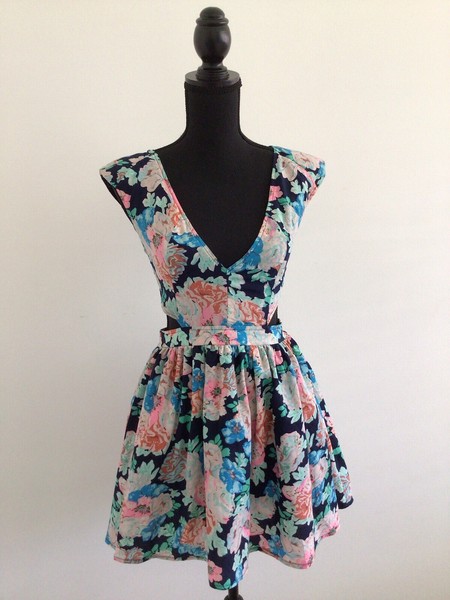 Womens Floral Dress Size 8 Loving Things Mini Flowers Fully Lined Cocktail Party