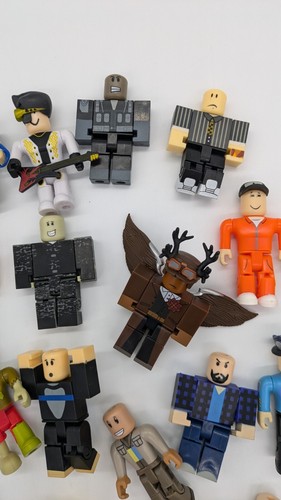Mixed Lot of Roblox Action Figures Character Toys With Accessories - Picture 14 of 14