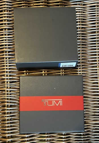 Tumi Wallet Box - Picture 2 of 12