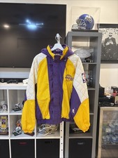  GRAIL Vintage 90s Las Angeles LA Lakers NBA Basketball Starter Puff Jacket
