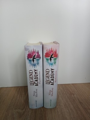 Legend Academy von Nina MacKay (Band 1+2)
