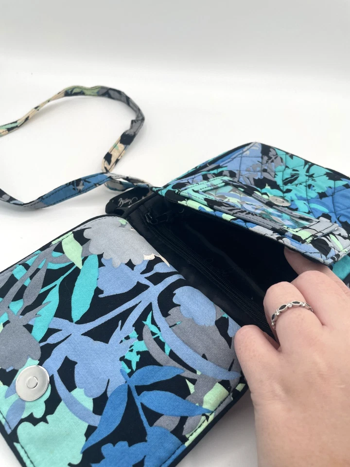 Vera Bradley Mini Hipster Crossbody Bag Camofloral RETIRED Used-Good - Image 2 of 4