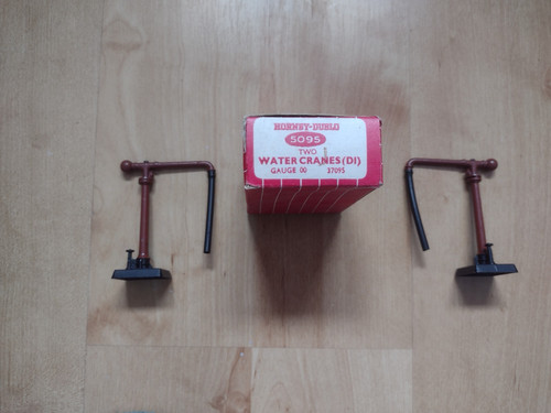 Hornby Dublo 5095 dos grúas de agua D1 completas con caja original  | Condition: Used
