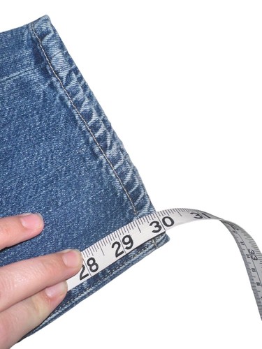 Made & Crafted Levis Women’s Jeans Made In Italy Beau Boyfriend Sz 26 Distressed - Picture 11 of 11