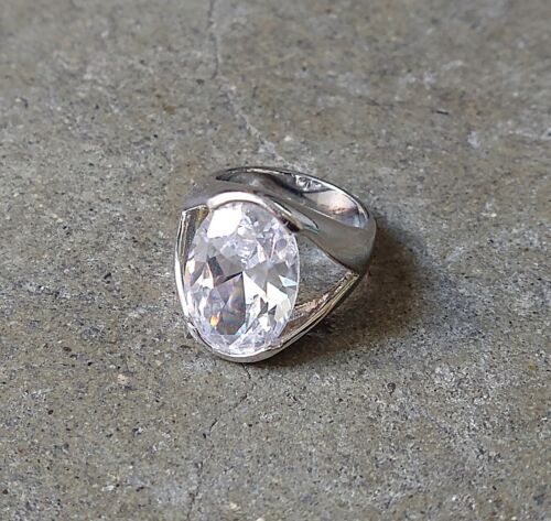 Stainless Steel Ring Clear CZ Size 6.75 Oval Faceted Modern 10.6g - 第 1/17 張圖片