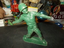 VTG Marx Plastic Green Army Man US Soldier  Figure Figurine 5 "