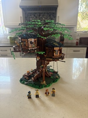 LEGO Ideas: Tree House (21318) complete