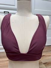 Volcom Women's Standard Simply Seamless Halter Swimsuit Bikini Top L