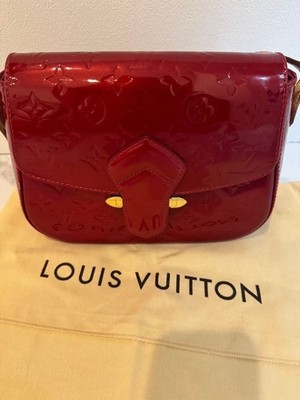 Louis Vuitton Monogram Vernis Shoulder Bag Polkadot Red