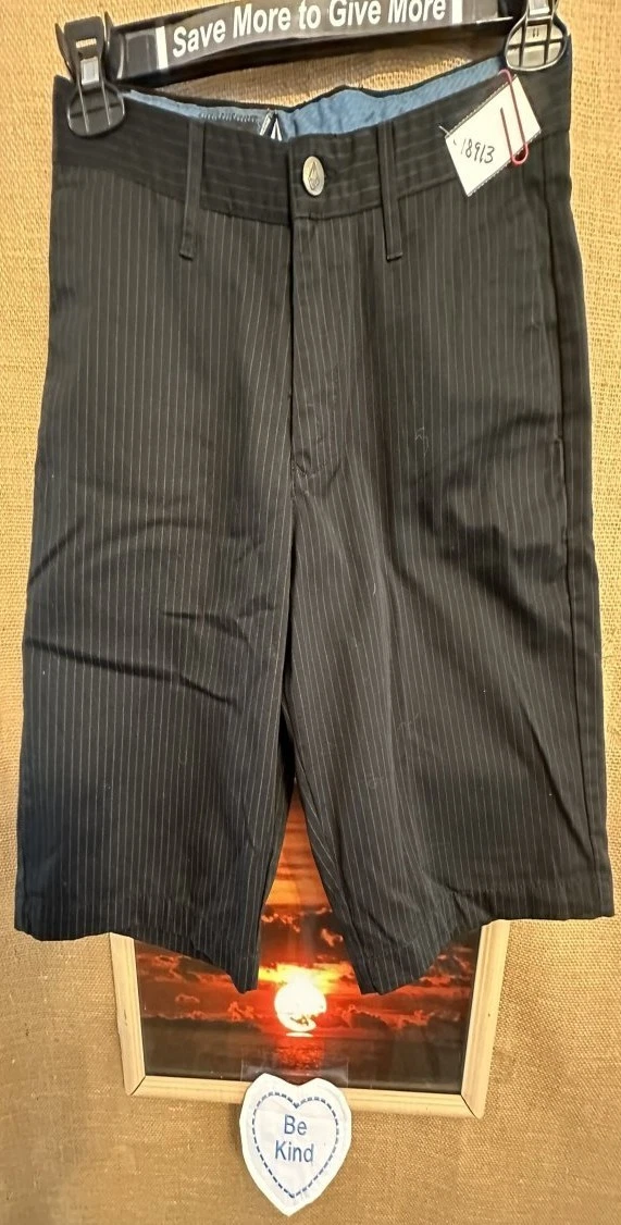 Volcom Corpo Class men’s black striped 28 Bermuda short regular flat zipper pock