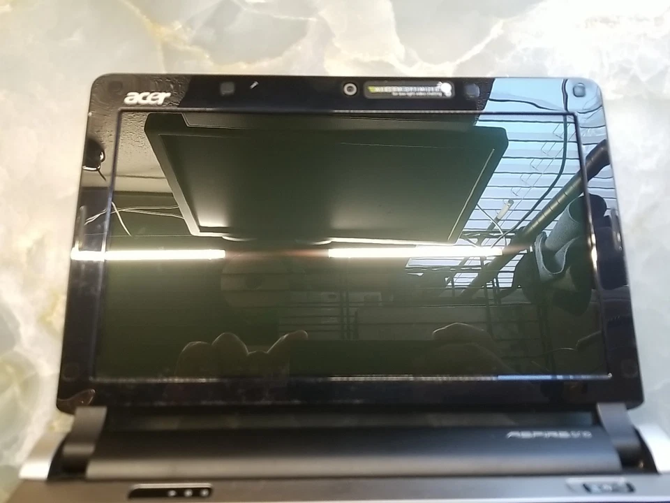 Acer Aspire One D250-1514/atom n270 1.6ghz/2gb/500gb hdd/win7/con adaptador de CA Foto 3 de 4