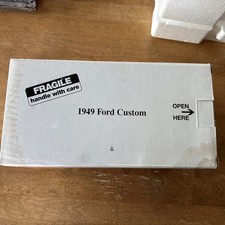 1949 Ford - Danbury Mint - 1:24 DIECAST - Box, Insert - No Car