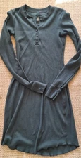 SKIMS Size M Women's Green Long Sleeve Henley Lounge Soft Sleep Dress