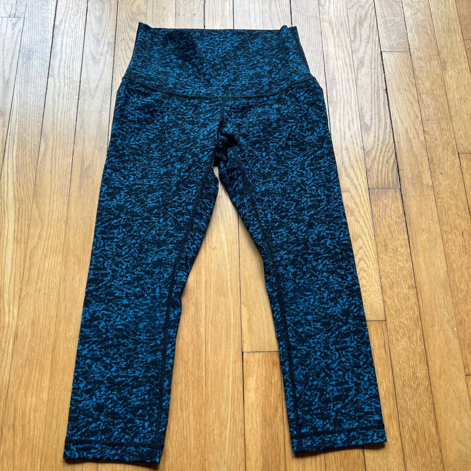 lululemon iced wave black wunder under high rise crop capri leggings