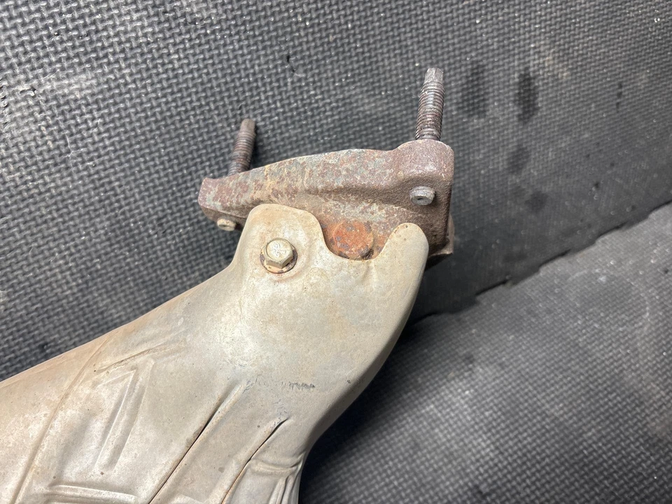 Colector de escape derecho derecho Chevrolet Silverado LT 1500 5,3 L 4X4 1999-2013 AR1 #1 Foto 4 de 4