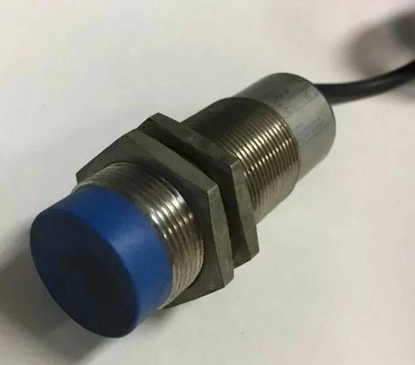 Allen Bradley 871C-C15B30 Inductive Proximity Sensor Sensing Distance 15mm