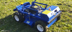 Rasenmäher ferngesteuert, RC Mähroboter, 4-Takt Benzinmotor 225 ccm