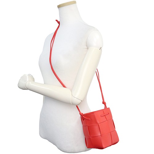 BOTTEGA VENETA Cassette Mini Crossbody Bucket Shoulder Bag Lambskin , Red 680217 - Picture 8 of 11