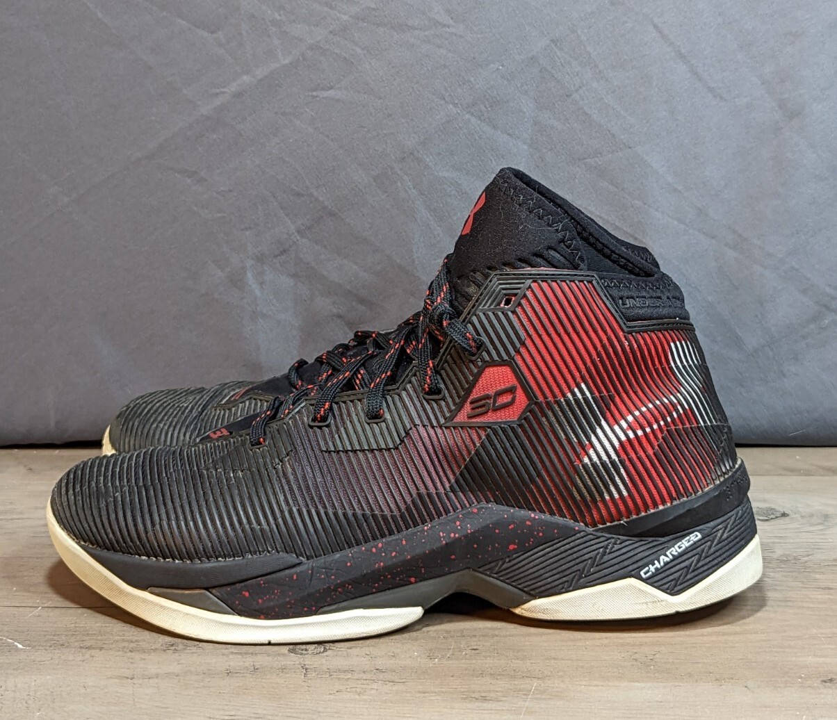 UNDER ARMOUR Steph Curry 2.5 Charged 