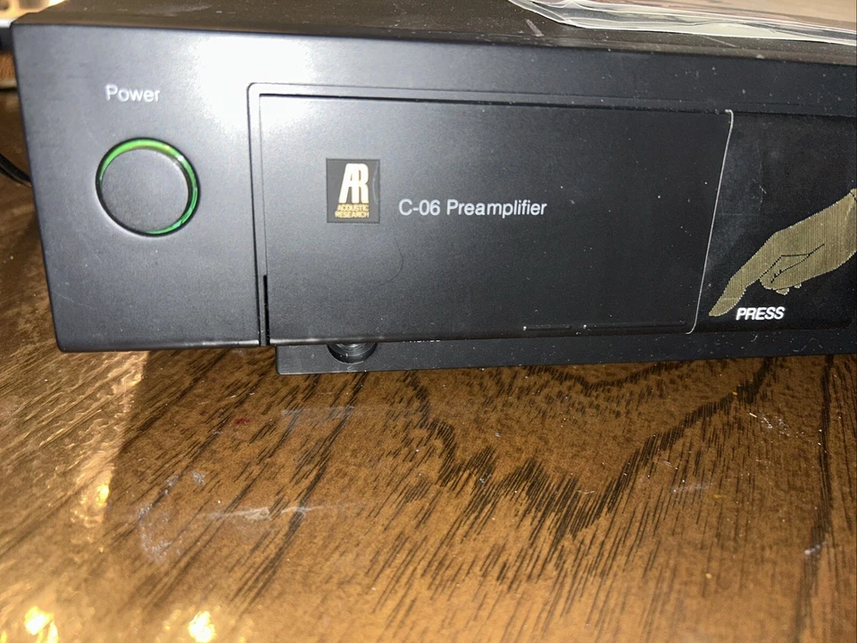 Preamplificador Acoustic Research C-06 Foto 2 de 4