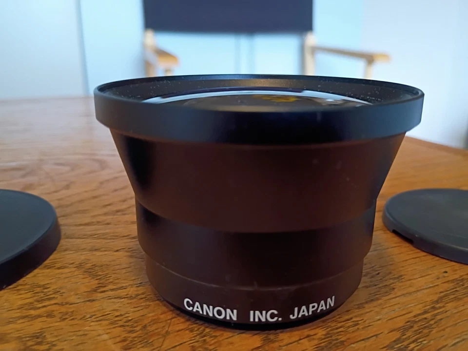 Canon Wide-Converter 0.7x 55 (55mm) For Front Filter Thread with Caps - Image 3 of 4