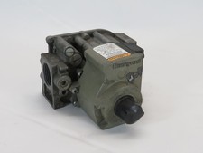 Honeywell VR8305M4801 Gas Valve 24V 50/60Hz 0.7A 3.5 Adj 3-5 Range USED