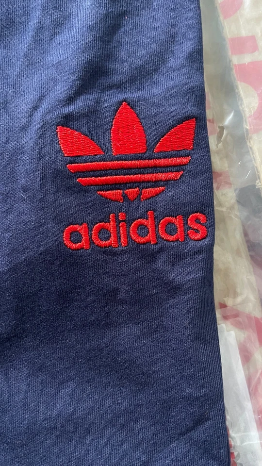 MEN'S ADIDAS ORIGINALS LONG SLEEVE THREE STRIPE T-SHIRT L, XL @ SALE - Imagem 3 de 4