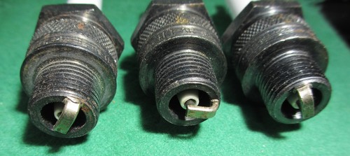 5 Used & 12 NOS AC 1952-1959 Spark Plugs 43, 43-5, 44, 44-5, 48 17 Total + boxes - Picture 8 of 13