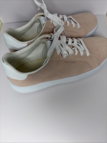 COLE HAAN LIGHT PINK SLIGHTLY USED SNEAKERS. SIZE 9.5