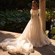 Off Shoulder Lace Wedding Dresses Elegant Puff Sleeve Ruffles Bridal Ball Gown