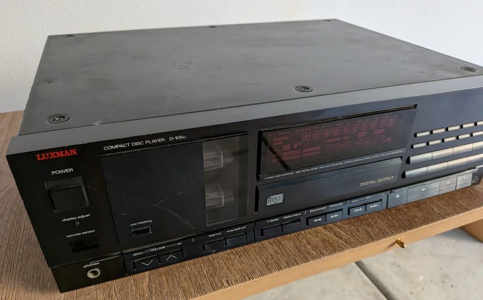Luxman D-105u Tube CD Player - RARE - Image 3 of 4