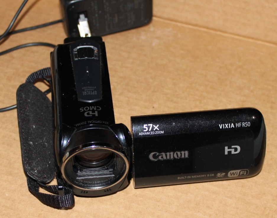 Canon Vixia HF R50 8GB MemoryHD CMOS 32x Optical Zoom Digital Camcorder