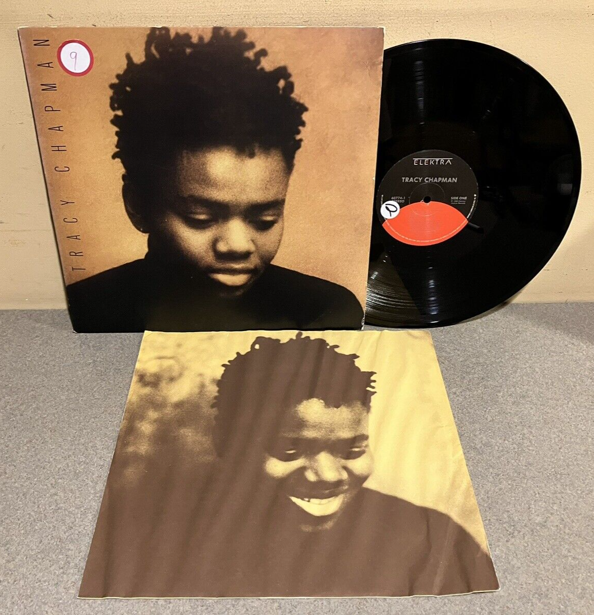 TRACY CHAPMAN『S/T』LP アナログ レコード NICE! Vtg 1988 TRACY CHAPMAN Album S/T Record 1ST PRESSING Vinyl