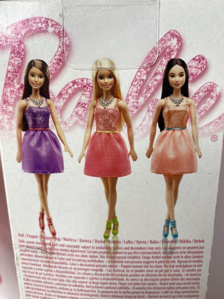 BARBIE FASHION MATTEL T7439/DGX58 039302