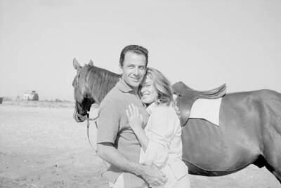 British actress Belinda Lee hugging Italian actor Massimo Girotti - Old Photo