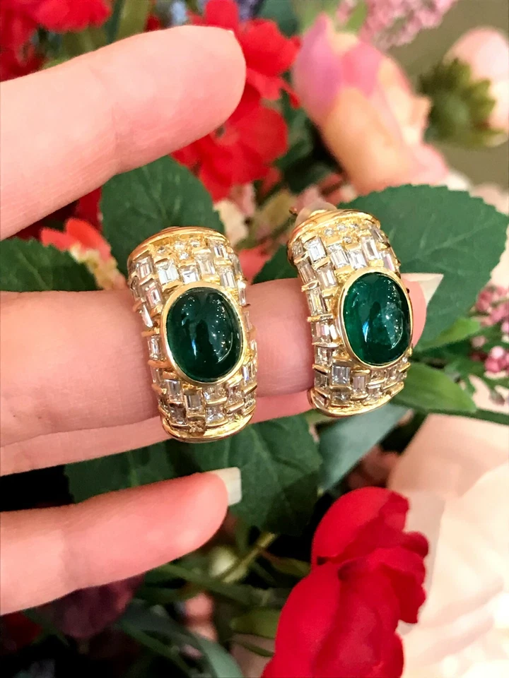 Aretes tipo argolla Estate de diamantes y esmeraldas en oro amarillo de 18 k - HM1715BRE