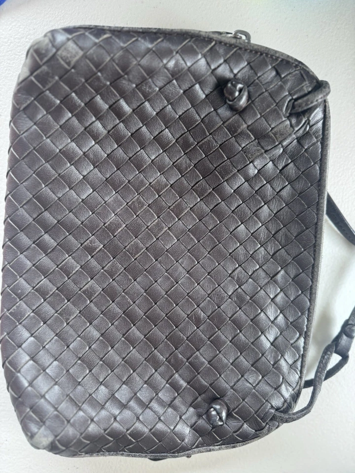 复古 Bottega Veneta Intercciato 黑色编织皮革斜挎包单肩包 — 第 2/4 张图片