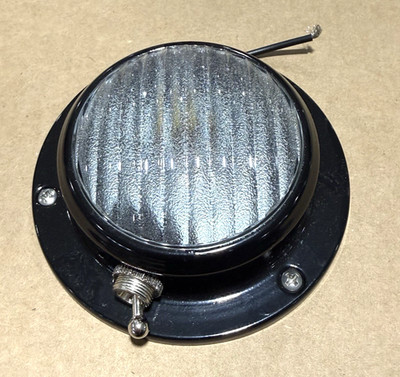 Komatsu Arrow VS0035 Dome Light with Switch 24vdc (OEM) *NEW*