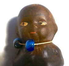 antikes Stehpüppchen, dunkel, Pappmache, 13 ...