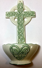 2001 Roman Inc Porcelain Celtic Cross Home Ho...