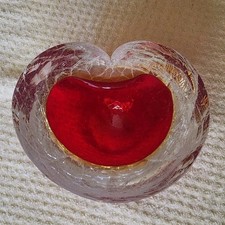 BEAUTIFUL VINTAGE 1960's Italian MURANO RED TEXTURED CRACKLE ART GLASS ASHTRAY 
