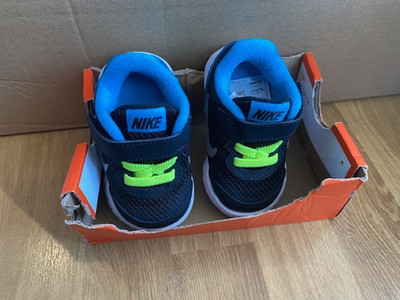 NIKE FLEX EXPERIENCE KLEINKIND BABY SCHWARZ & BLAU SPORTSCHUHE GRÖSSE 2,5 UK KLEINKIND