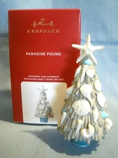 NEW!~HALLMARK 2020 ORNAMENT~PARADISE FOUND~SHELL CHRISTMAS TREE~#01994
