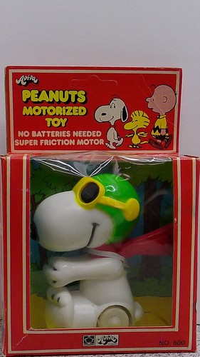 Vintage Peanuts Snoopy Flying Ace Aviva Motorized Toy Still In Package - Picture 2 of 7