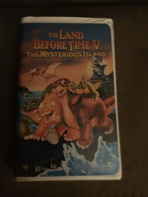 The Land Before Time V: The Mysterious Island (VHS, 1997, Clamshell ...
