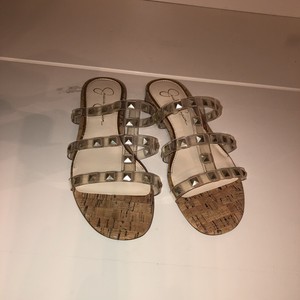 jessica simpson caira 2 flat sandals