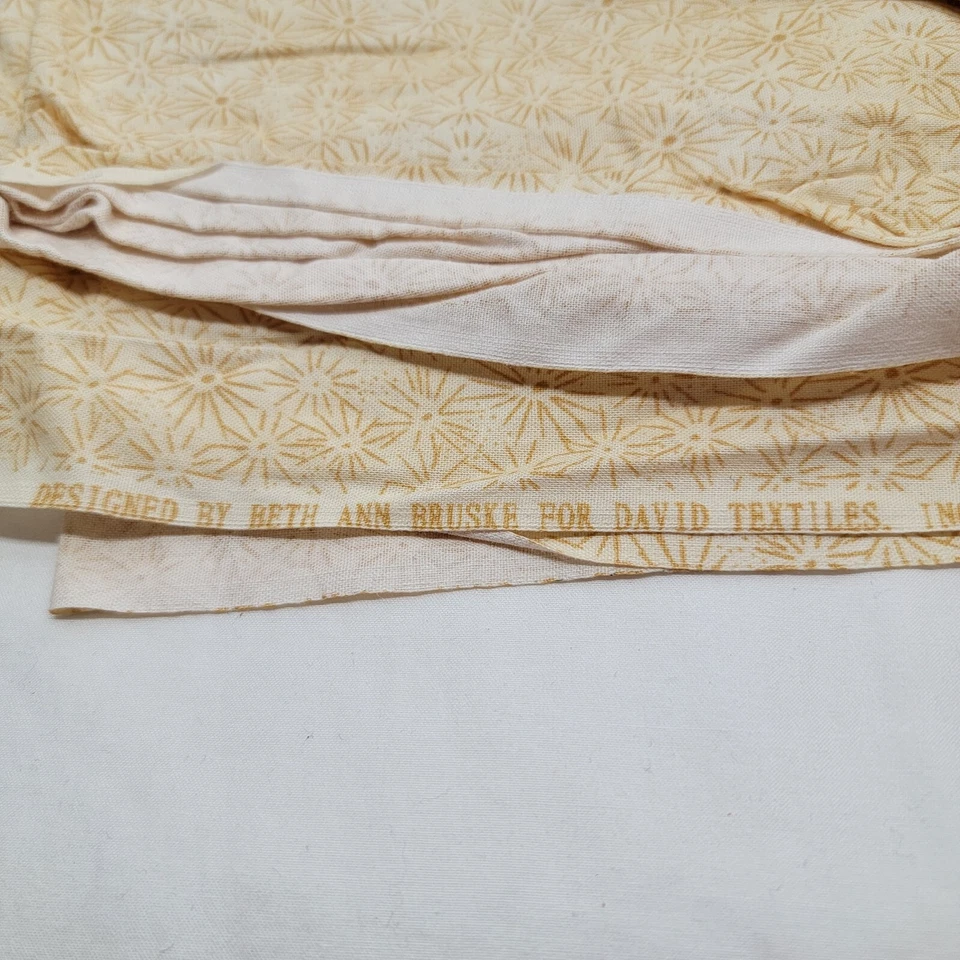 David Textiles by Bruske Fabric Sewing Quilting Tan Starburst 41" Wide 2 Yards - Image 3 of 4