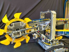 Lego Technic: Model: Construction: Bucket Wheel Excavator 42055 (2016)